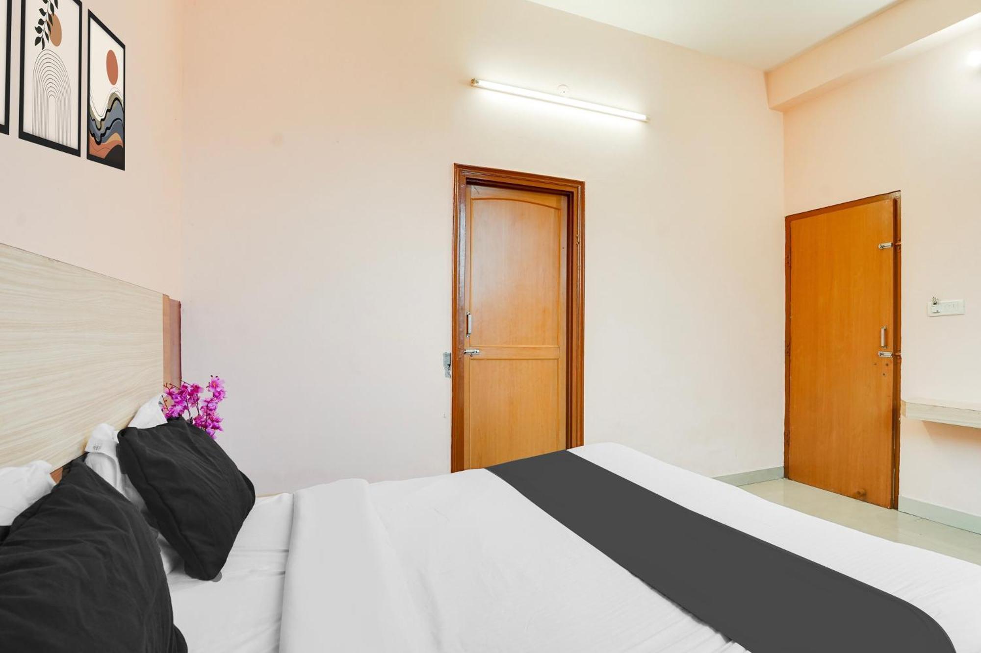 Super Hotel O Jln Marg Malviya Nagar Formerly Hotel Braj Haveli Джайпур Екстериор снимка