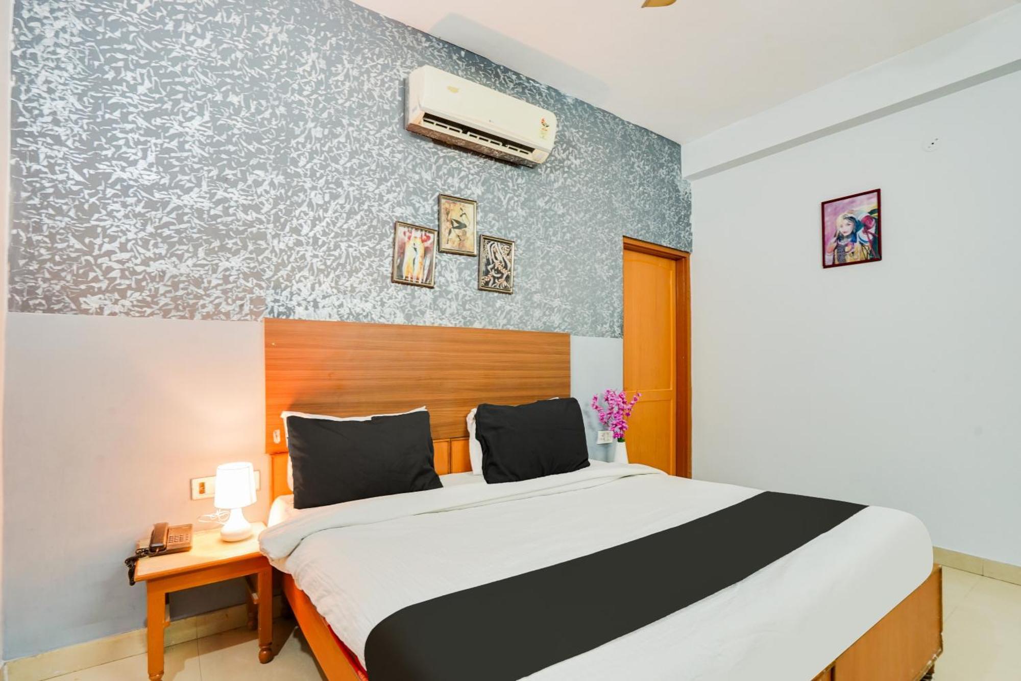 Super Hotel O Jln Marg Malviya Nagar Formerly Hotel Braj Haveli Джайпур Екстериор снимка