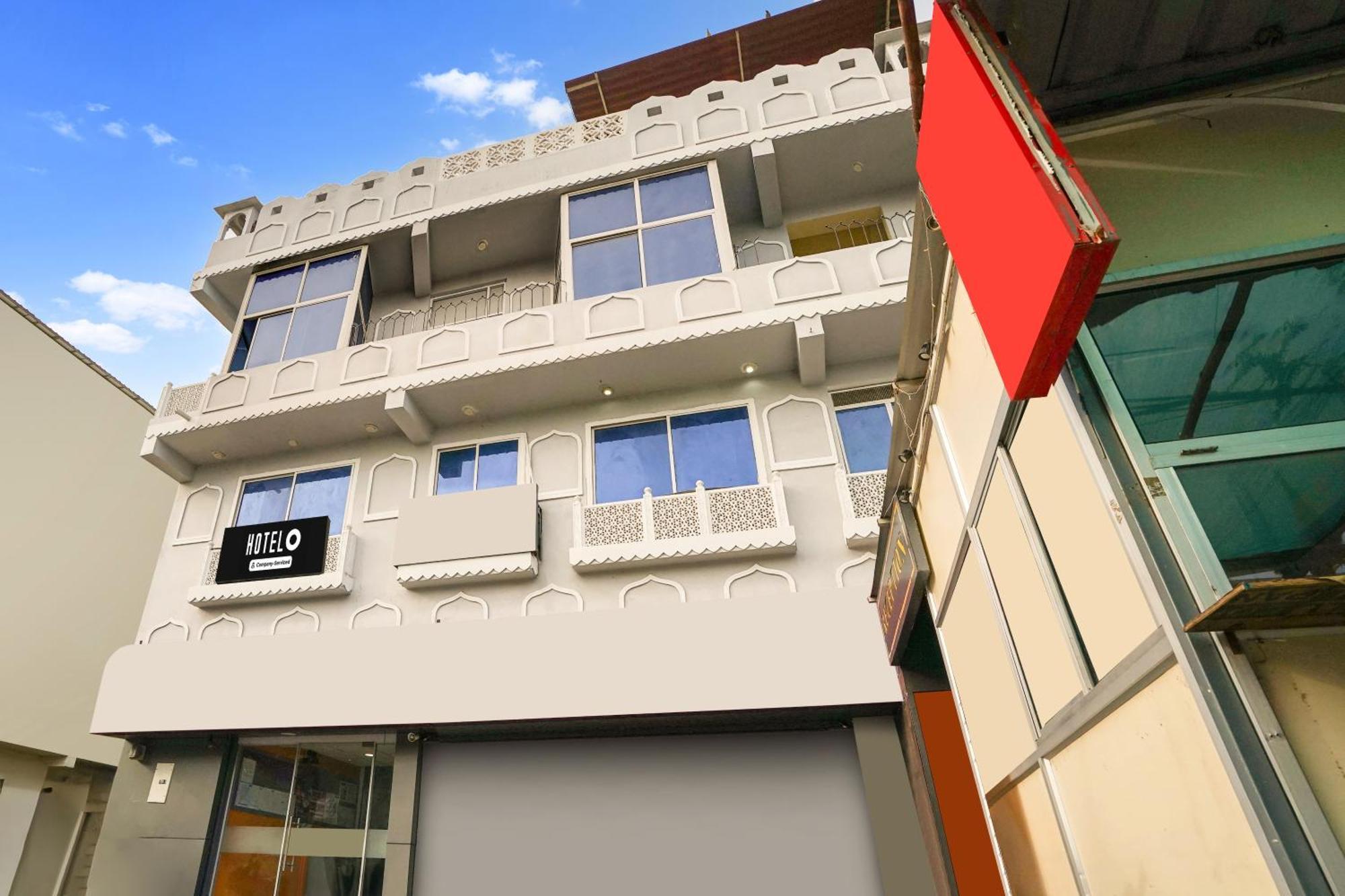 Super Hotel O Jln Marg Malviya Nagar Formerly Hotel Braj Haveli Джайпур Екстериор снимка